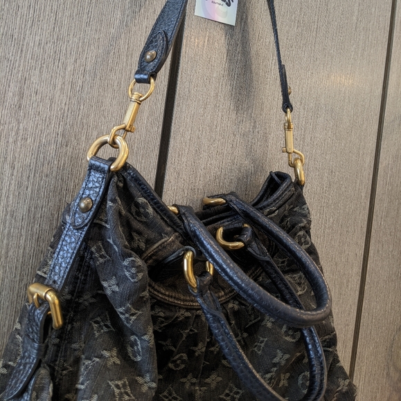 Louis Vuitton: Monogram Denim Celebrity Neo Cabby MM - Picture 10 of 16